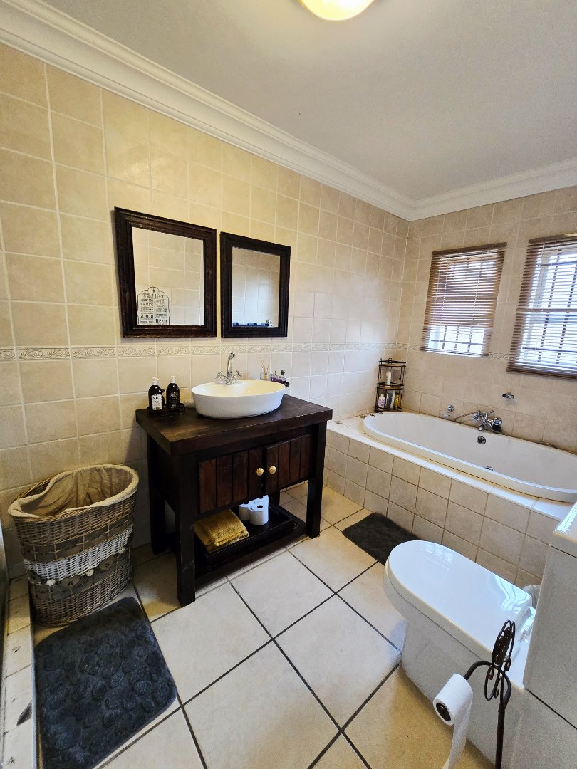 3 Bedroom Property for Sale in Wilkoppies North West